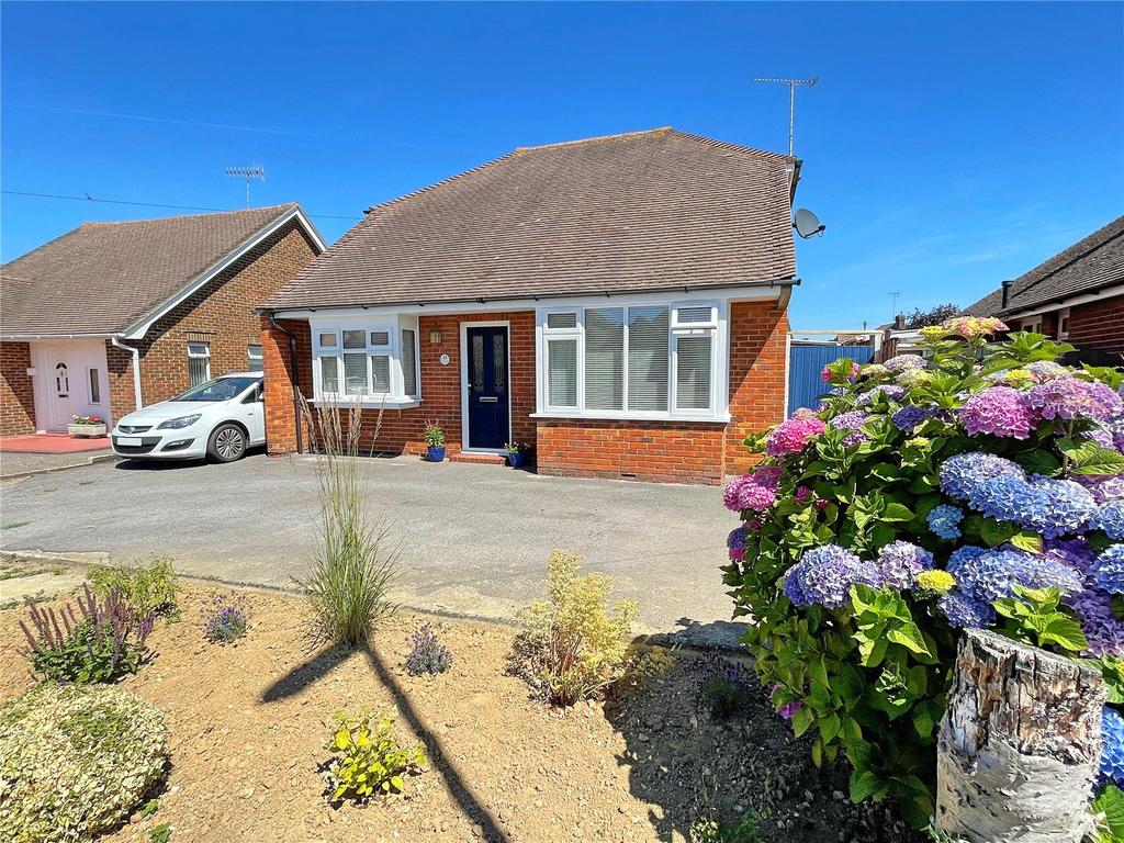 Windmill Drive, Rustington... 4 bed bungalow £550,000