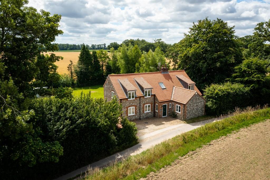 Kerdiston 4 bed detached house £750,000