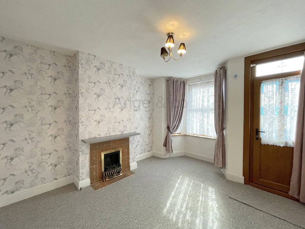 Stanford Street, Lowestoft 3 bed terraced house £150,000