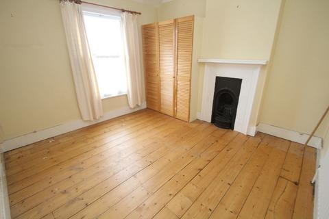 1 Beaconsfield Road, Wick, Littlehampton, BN17 6LW