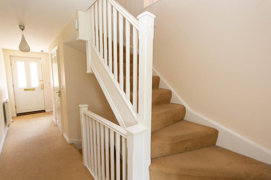 Cottingham Drive, Pontprennau, Cardiff 3 bed semidetached house £290,000