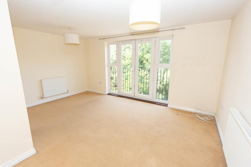 Cottingham Drive, Pontprennau, Cardiff 3 bed semidetached house £290,000