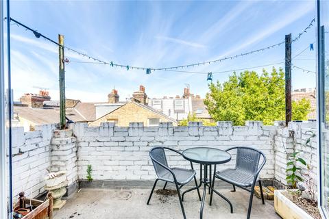 2 bedroom flat to rent, Newlands Terrace, 169 Queenstown Road, London