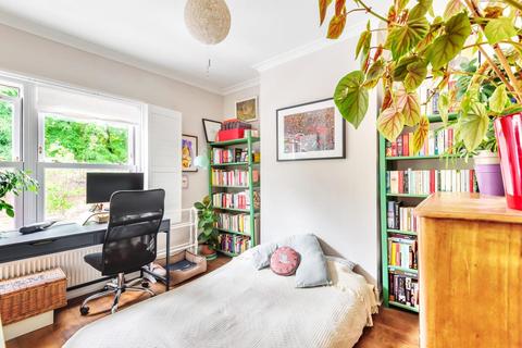 59 Robson Road, London, SE27 9LB