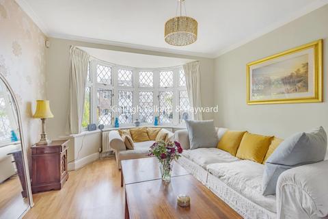 10 Hill Close, Chislehurst, BR7 6HY