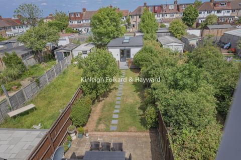 10 Hill Close, Chislehurst, BR7 6HY