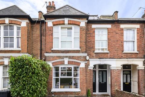 35 Midmoor Road, London, SW12 0EW