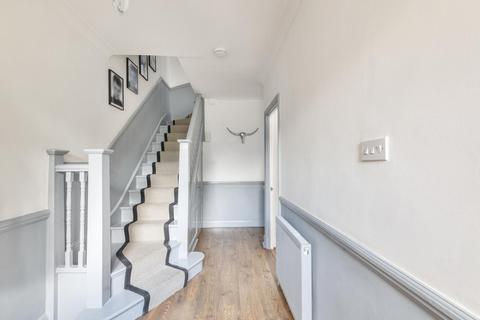 1 Thornton Road, London, SW12 0JX