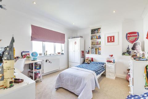 1 Thornton Road, London, SW12 0JX