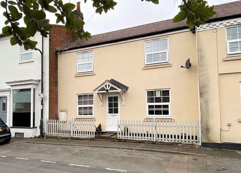 Marble Alley, Studley 3 bed terraced house £240,000