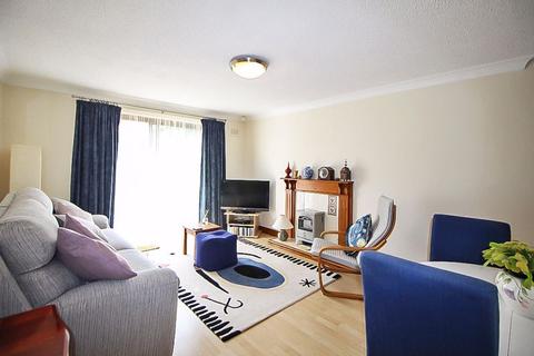 25 Gideons Close, Dudley, DY3 2HY
