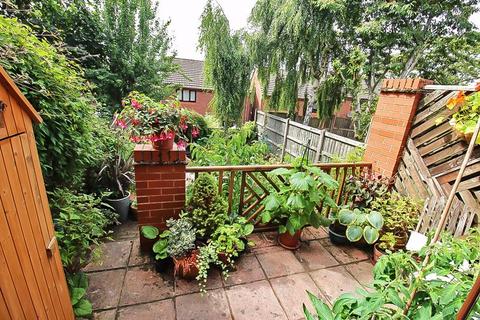 25 Gideons Close, Dudley, DY3 2HY