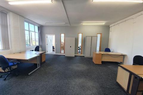Office to rent, 160 Oldham Road,,
