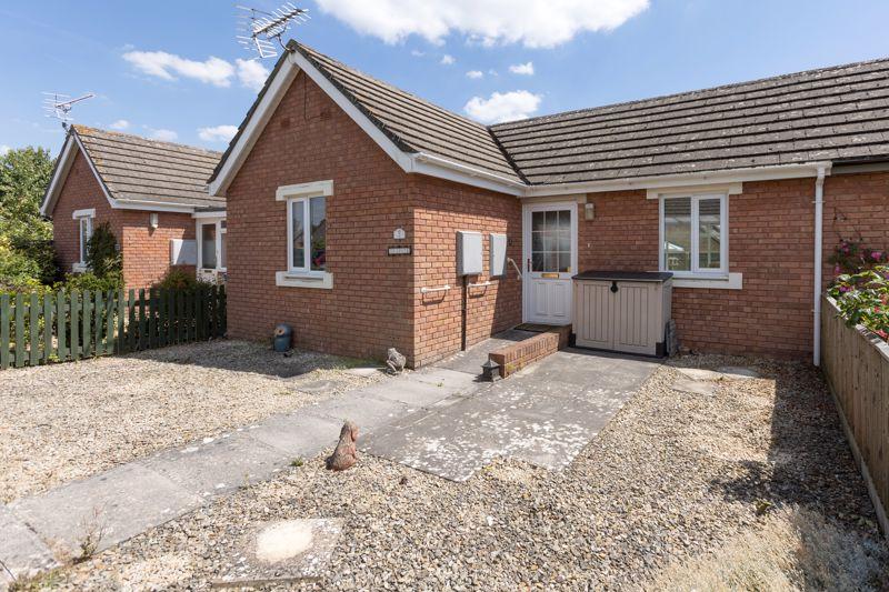 Cottle Mead, Corsham 1 bed bungalow £210,000
