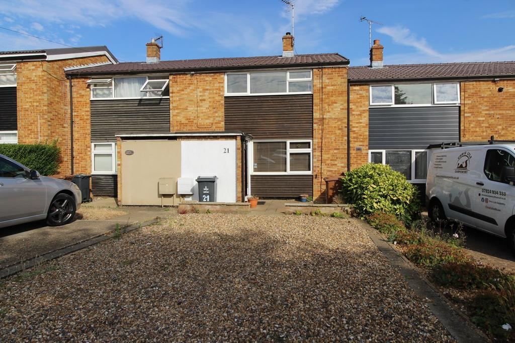 Brook Drive, Stevenage, SG2 2 bed terraced house £1,250 pcm (£288 pw)