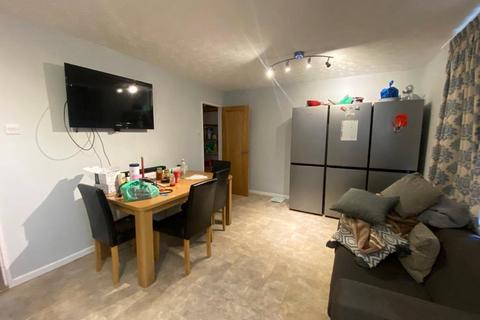 1 bedroom in a house share to rent, Lauradale, Bracknell, Berkshire, RG12