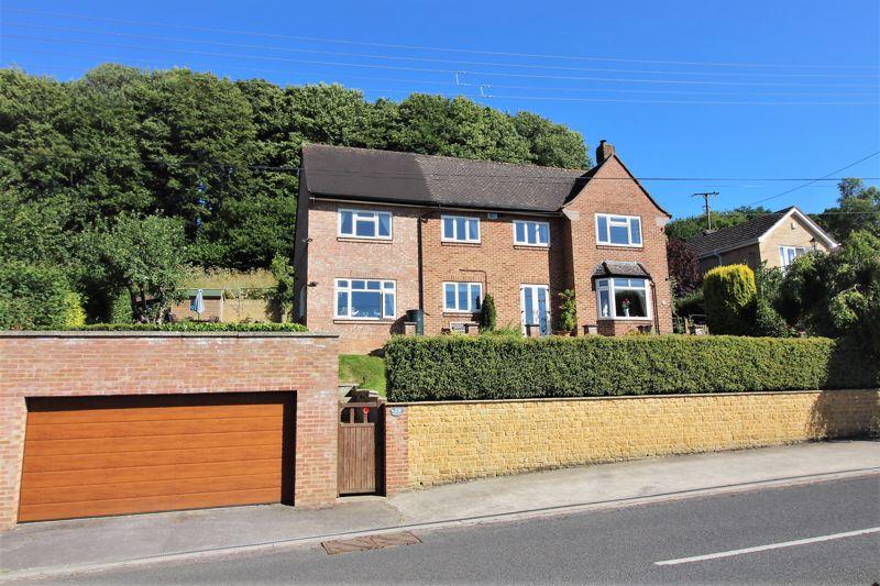 The Beacon, Ilminster 3 bed detached house £575,000