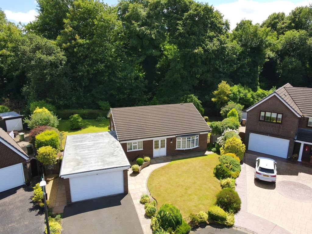 Haydock Park Gardens... 2 bed bungalow £475,000