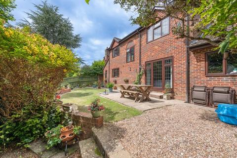 4 bedroom detached house for sale, Ashdown Chase, Nutley