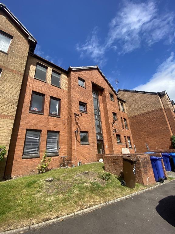 Second Avenue, Clydebank, West... 2 bed flat £675 pcm (£156 pw)
