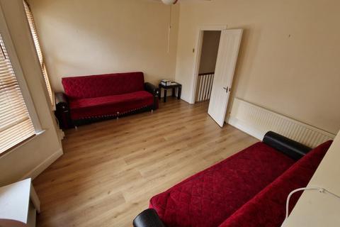 1 bedroom flat to rent, A Cornwallis Road, London