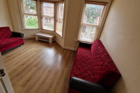 1 bedroom flat to rent, A Cornwallis Road, London