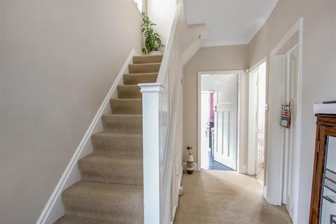 3 bedroom semi-detached house for sale - Staindrop Crescent, Darlington