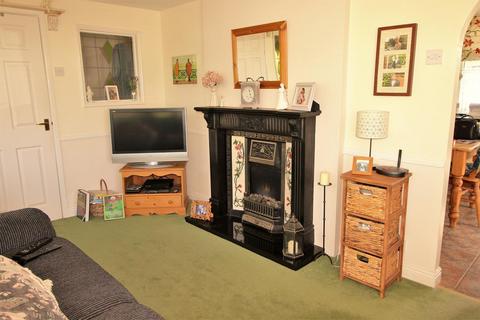 2 bedroom chalet for sale, Humberston Fitties, Humberston, Grimsby, N.E. Lincs, DN36 4HA