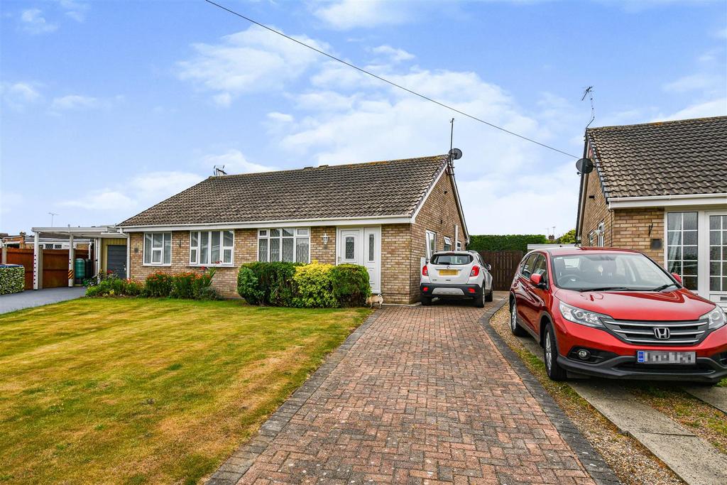 Birchwood Avenue, Hull 2 bed semidetached bungalow £185,000