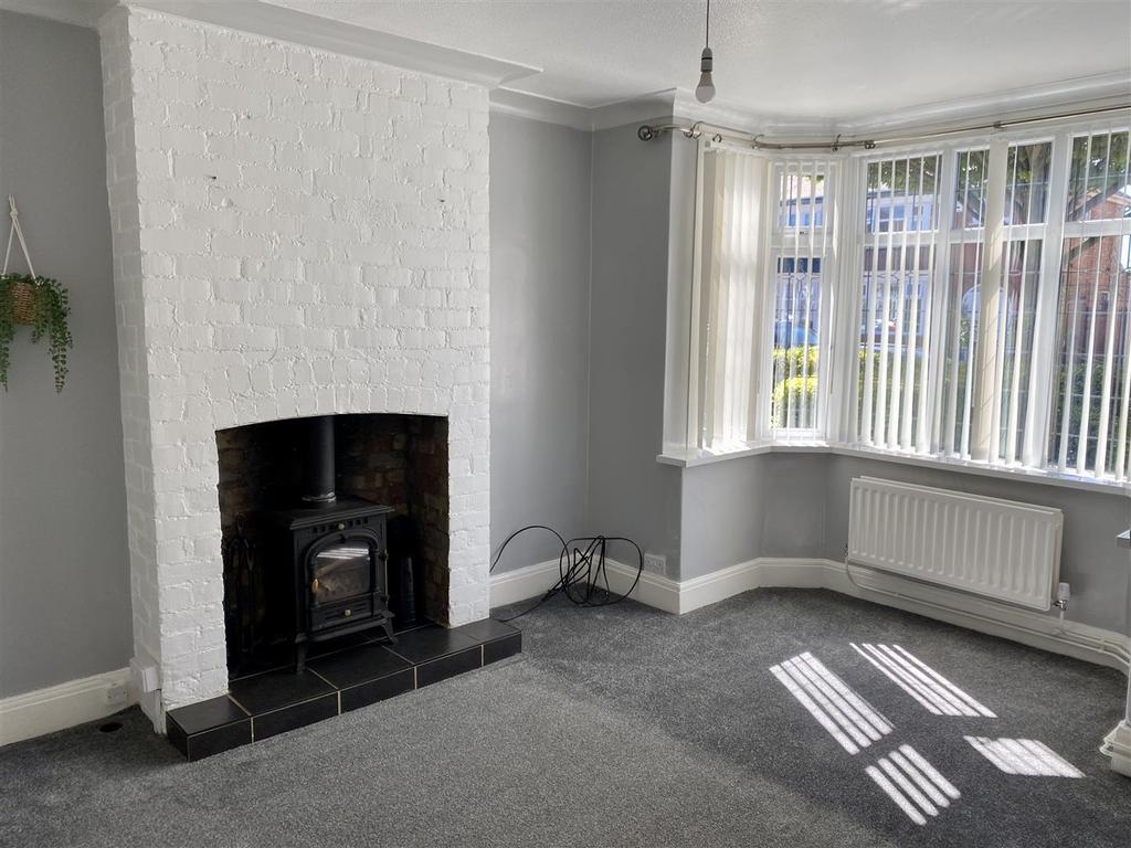 Elliston Street, Cleethorpes, N.E. Lincs, DN35 7HR 3 bed semidetached