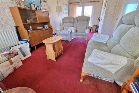 115 Croft Road, Portland, DT5 2EP