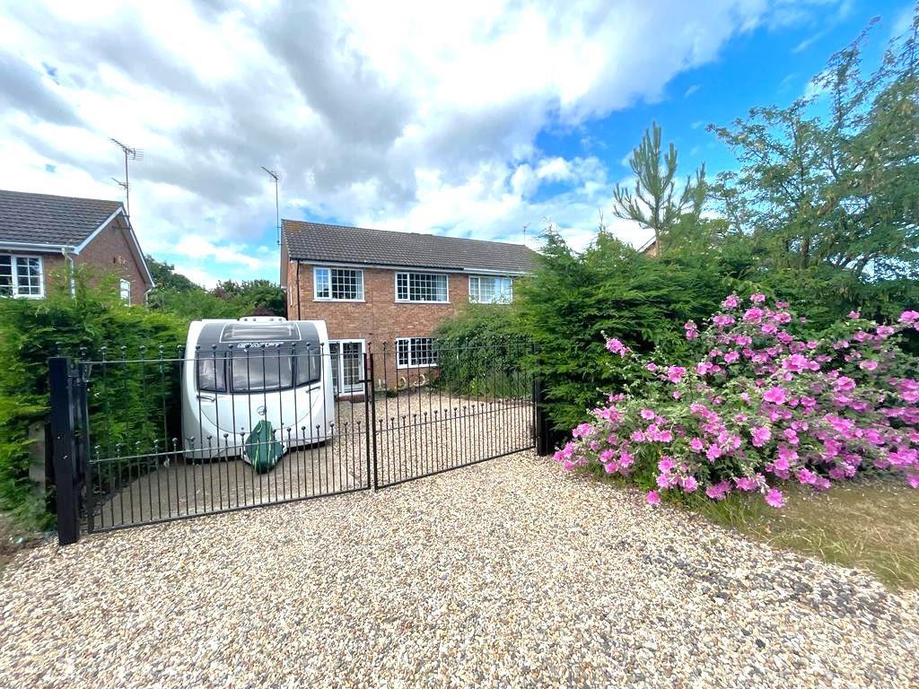 Burton Lane, Hornsea 3 bed semidetached house for sale £224,950