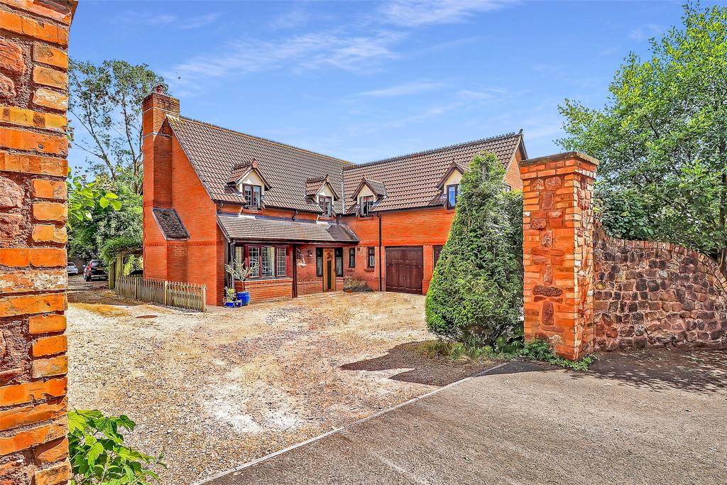 Ford Road, Taunton... 5 bed detached house £650,000