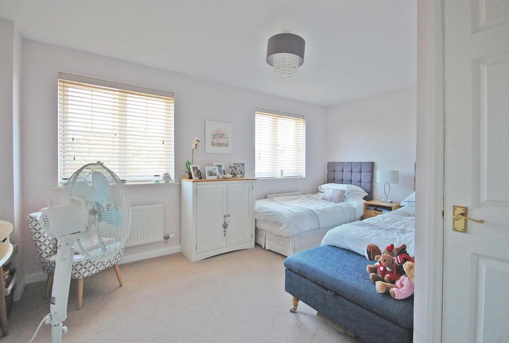 Bedroom 3b.jpg