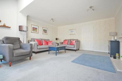 62 Shimbrooks, Great Leighs, Chelmsford, CM3 1SH