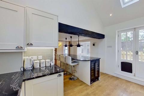 Rose Cottage, 180 Buckingham Road, Bletchley, Milton Keynes, MK3 5JB