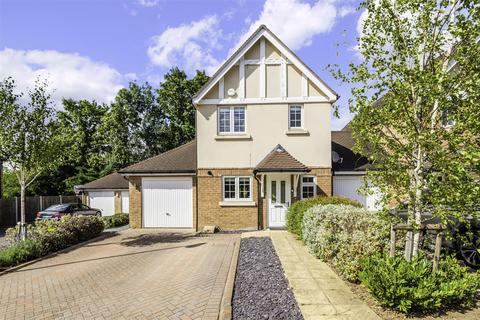 5 Juniper Place, Epsom Downs, Epsom, KT17 3BF