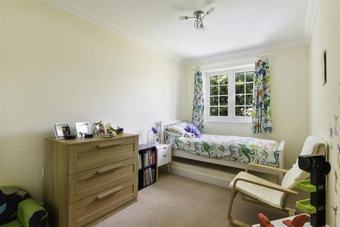 5 Juniper Place, Epsom Downs, Epsom, KT17 3BF
