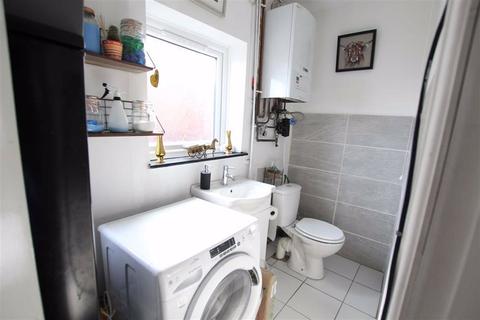 3 Albert Avenue, Flint, CH6 5EQ