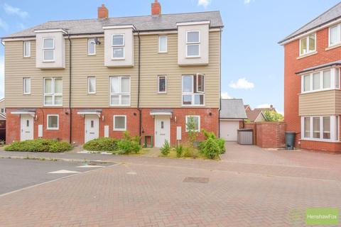 51 Cutforth Way, Romsey, SO51 0BN