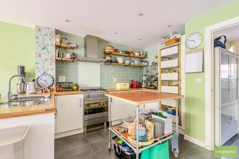 51 Cutforth Way, Romsey, SO51 0BN