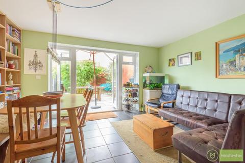 51 Cutforth Way, Romsey, SO51 0BN