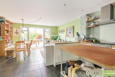 51 Cutforth Way, Romsey, SO51 0BN