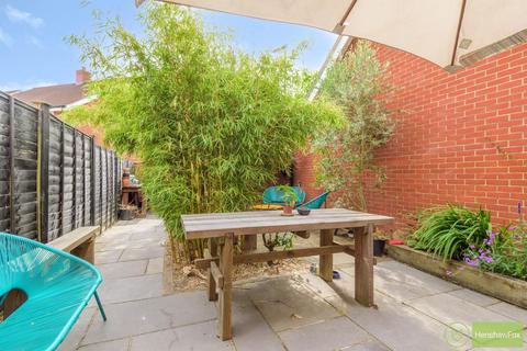 51 Cutforth Way, Romsey, SO51 0BN