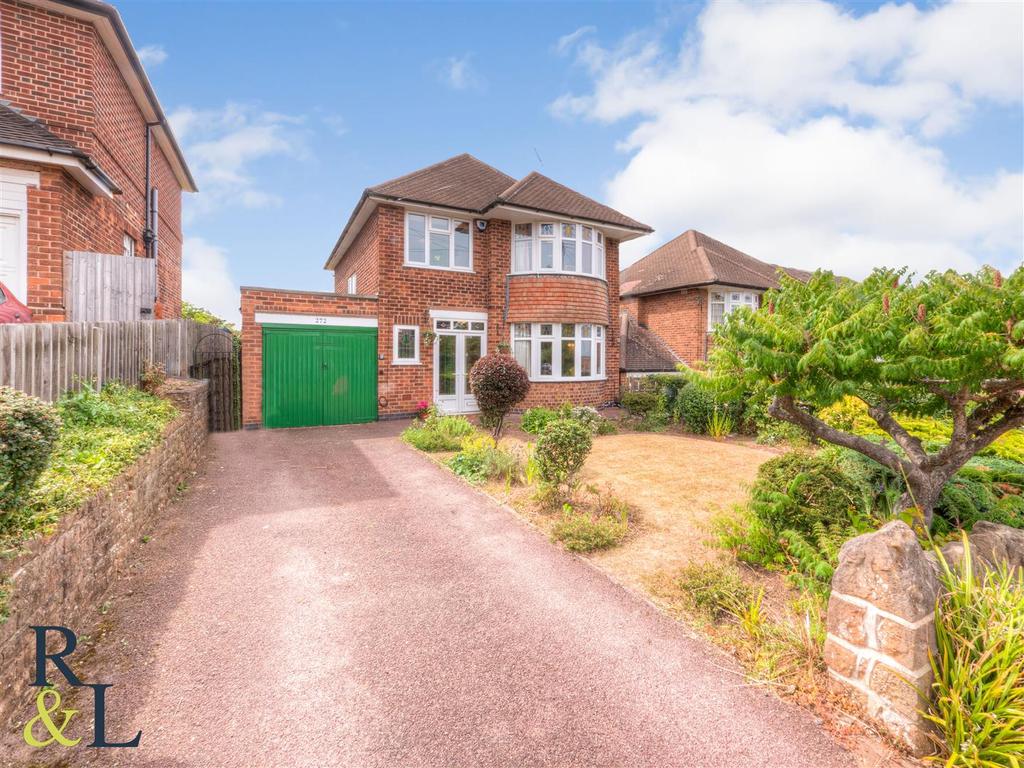 Musters Road, West Bridgford, Nottingham 3 bed detached house for sale
