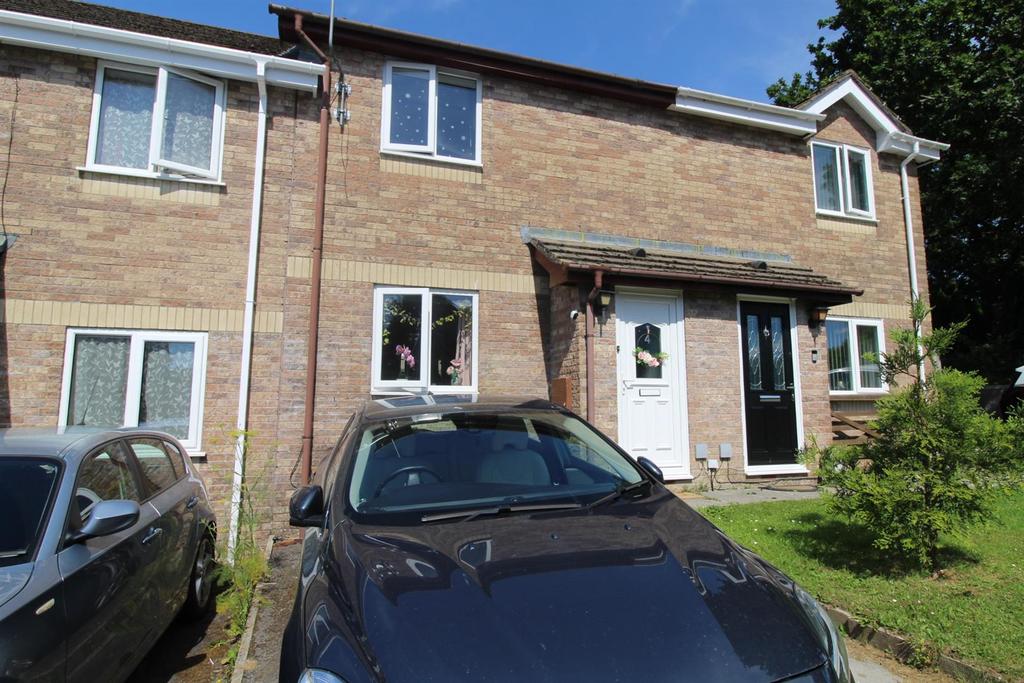 Llys Y Deri, Hopkinstown, Ammanford 2 bed terraced house for sale £