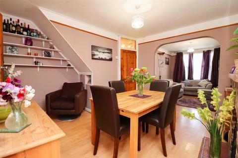 82 Crawley Road, Horsham, RH12 4DT
