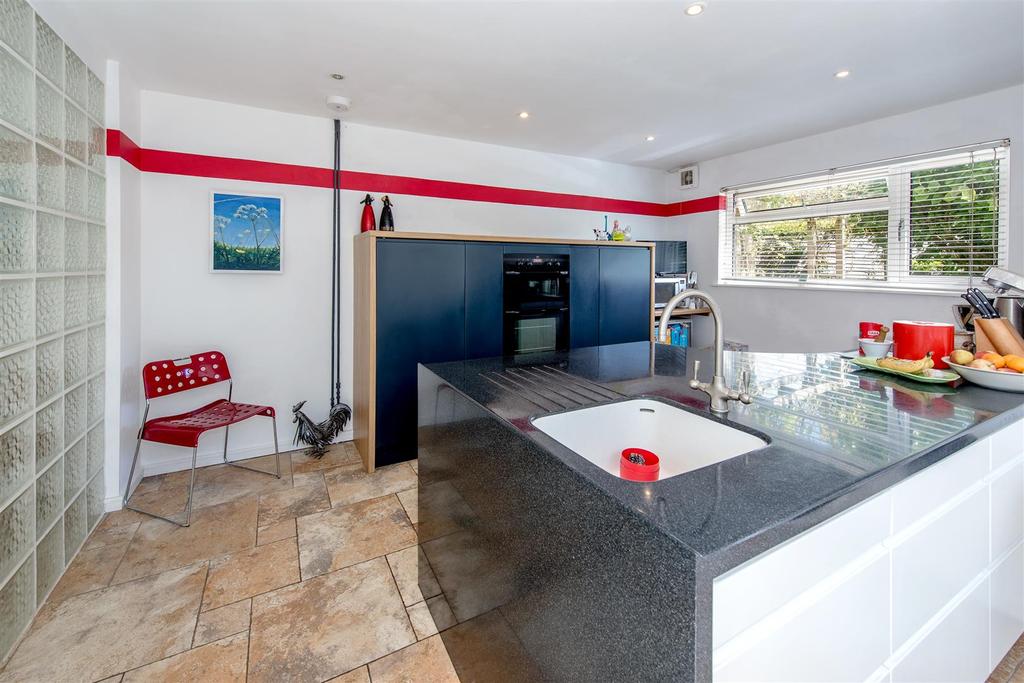 Blagdon Hill, Taunton 3 bed bungalow for sale £650,000