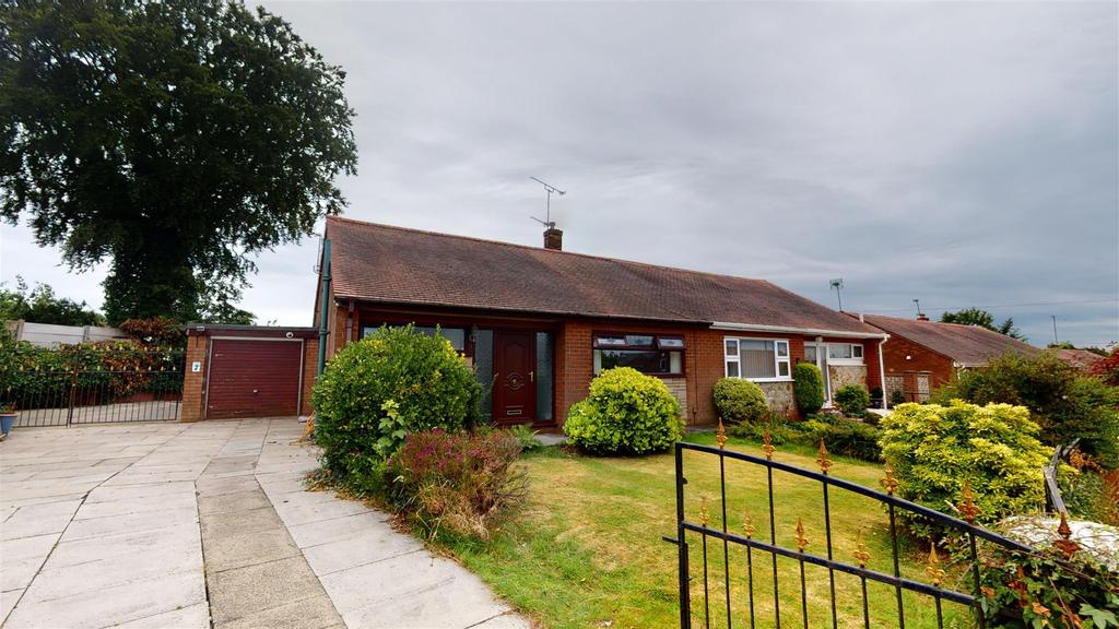 Garswood Crescent, Billinge, WN 7 2 bed semidetached house for sale