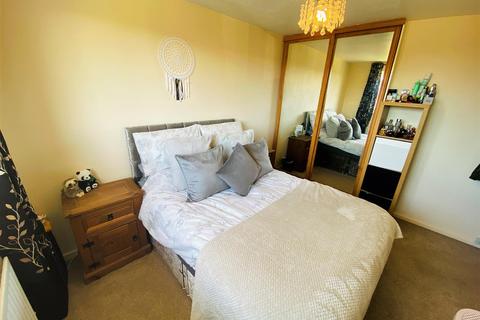 17 Acorn Close, Barlby, Selby, YO8 5UT